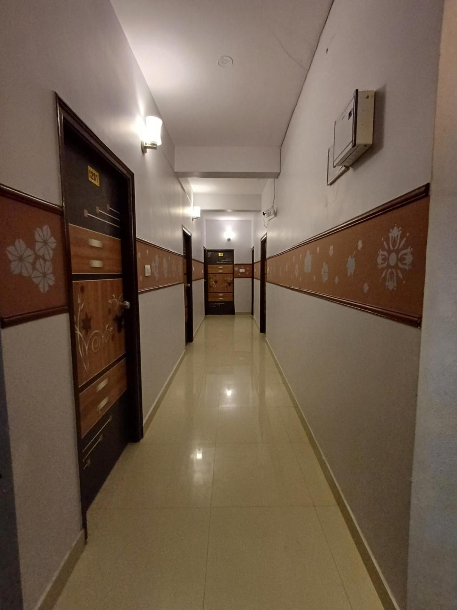 Hotel D3 Inn Bangalore Exteriör bild